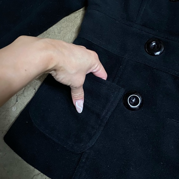 Black coat with button detail - Picture 3 of 7